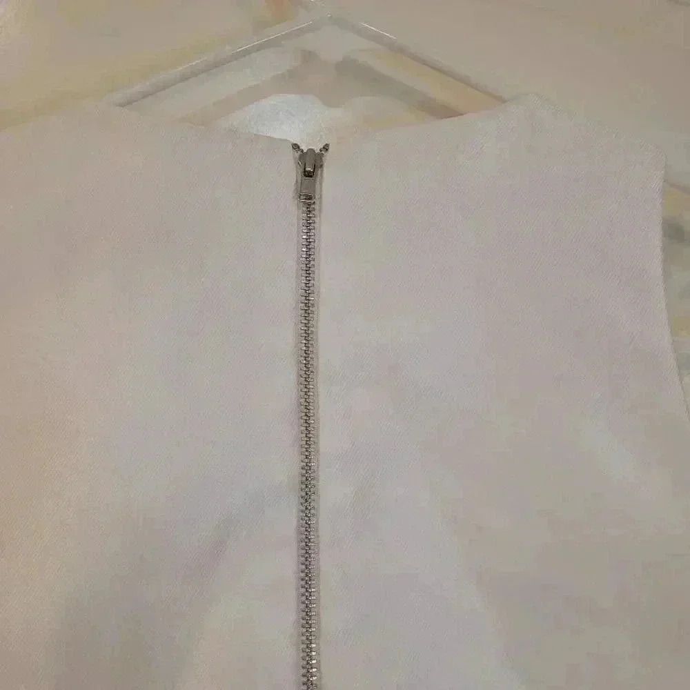 Aqua Women's White Polyester Lined Sleeveless Cropped Top NEW - Picture 6 of 10